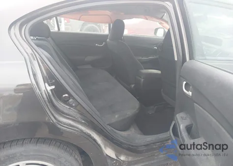 2013 Honda Civic Hf z USA, uszkodzony, nr VIN 2HGFB2F60DH559126